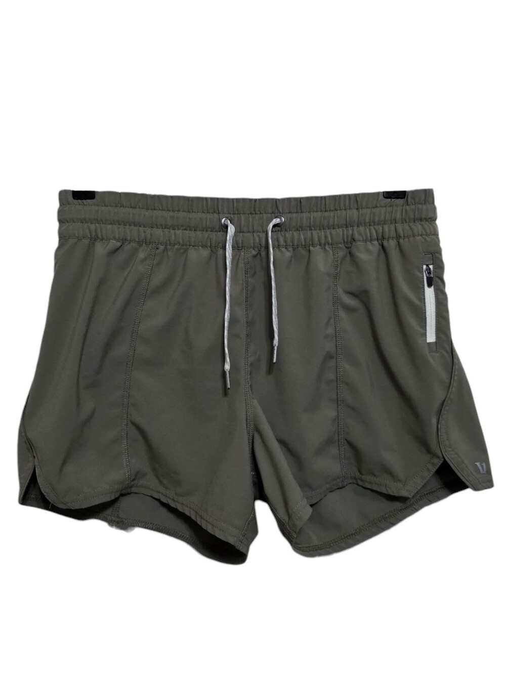 Vuori Clementine Short in Light Oregano Size Medium